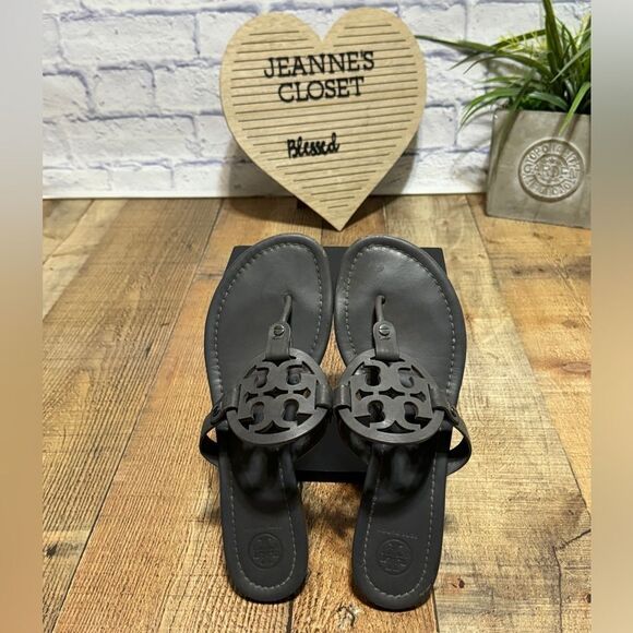 Tory Burch Miller Sandals Leather Dark Gray Matte Flip Flop Size 9 - Picture 1 of 11